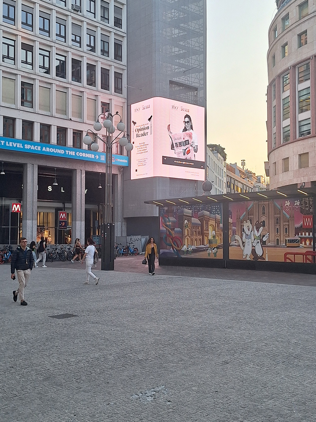 opinion reading San Babila Milano 1