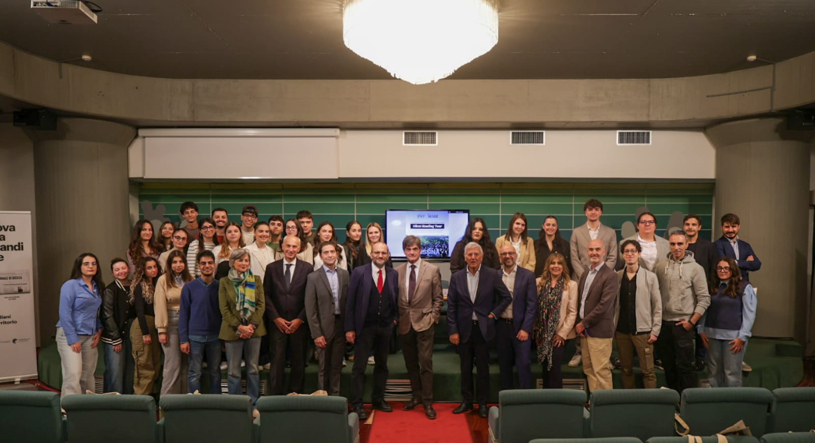 silent reading Messina 8